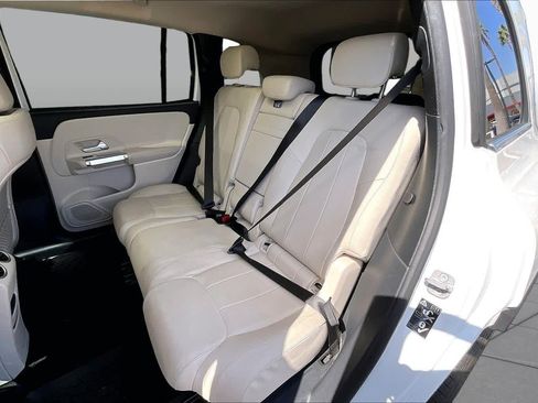 Used 2023 Mercedes-Benz GLB 250 image 20