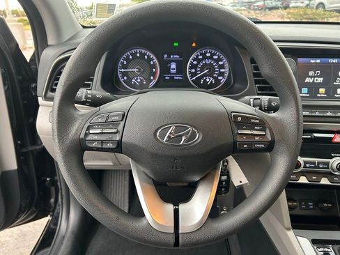 Used 2020 Hyundai Elantra SEL w/ Cargo Package (C1) FWD image 15