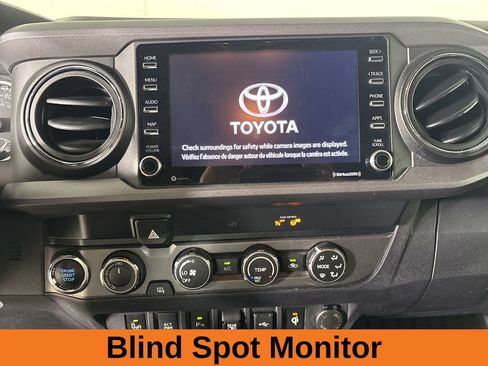 Used 2020 Toyota Tacoma TRD Off-Road w/ Technology Package image 14