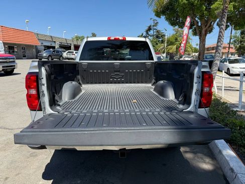 Used 2018 Chevrolet Silverado 1500 LT w/ All Star Edition AWD/4WD image 10