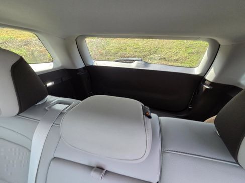 Used 2026 GMC Terrain Denali image 9