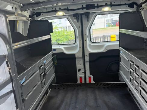 Used 2017 Ford Transit 250 130 Low Roof RWD image 17
