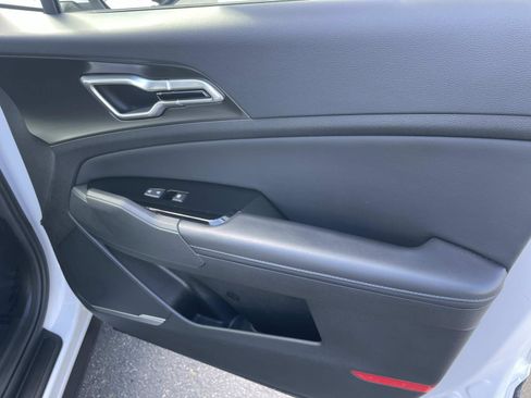 Used 2023 Kia Sportage EX image 27