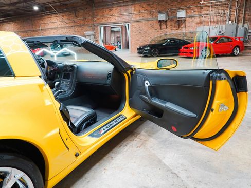 Used 2013 Chevrolet Corvette Grand Sport w/ 3LT Preferred Equipment Group RWD image 37