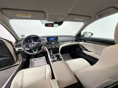 Used 2018 Honda Accord LX image 19
