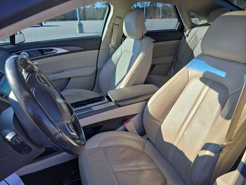 Used 2019 Lincoln MKZ Reserve w/ Luxury Package image 14