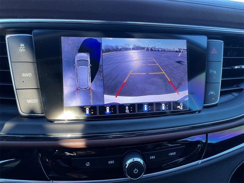 Used 2021 Buick Enclave Avenir w/ Avenir Technology Package image 28