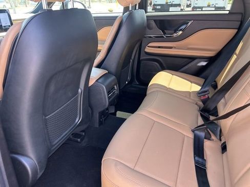 Used 2023 Lincoln Corsair Reserve FWD image 28