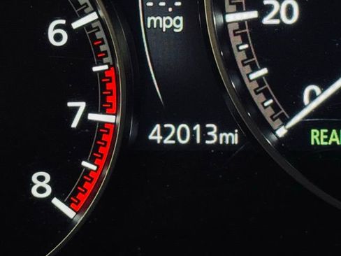 Used 2024 MAZDA CX-90 3.3 Turbo w/ Preferred Plus image 32