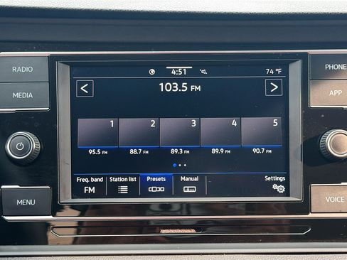Used 2023 Volkswagen Jetta S FWD image 21