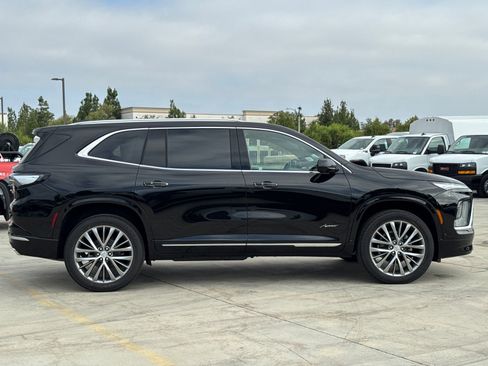 Used 2026 Buick Enclave Avenir w/ Super Cruise Package FWD image 7
