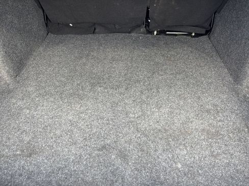 Used 2025 Nissan Versa SV FWD image 29