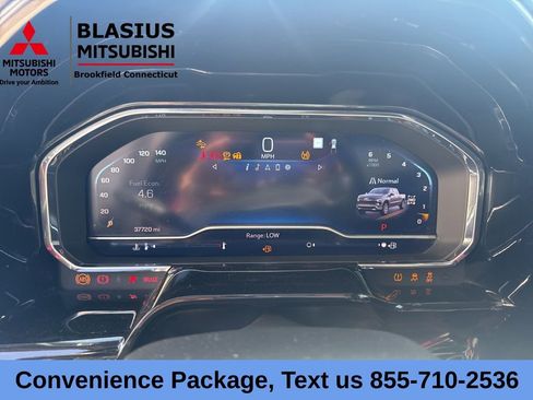 Used 2023 Chevrolet Silverado 1500 RST w/ Protection Package AWD/4WD image 21