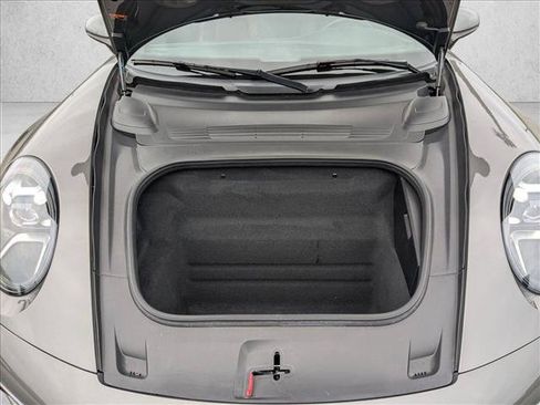 Used 2021 Porsche 911 Carrera RWD image 6