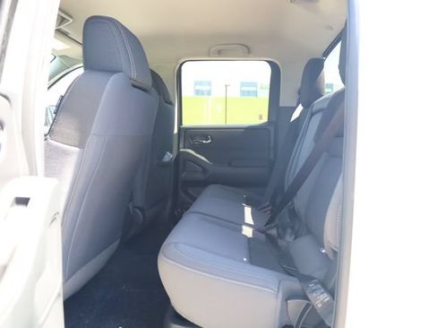 Used 2026 Nissan Frontier SV w/ All-Weather Content Package RWD image 28