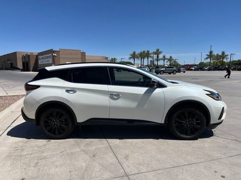 Used 2024 Nissan Murano SV w/ SV Midnight Edition Package image 2