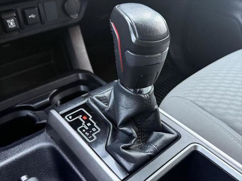 Certified 2021 Toyota Tacoma SR5 RWD image 23