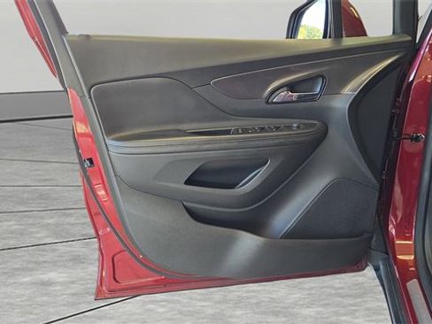 Used 2022 Buick Encore Preferred w/ Safety Package image 12