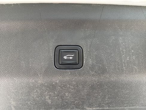 Used 2023 Chevrolet Tahoe RST w/ Luxury Package AWD/4WD image 38