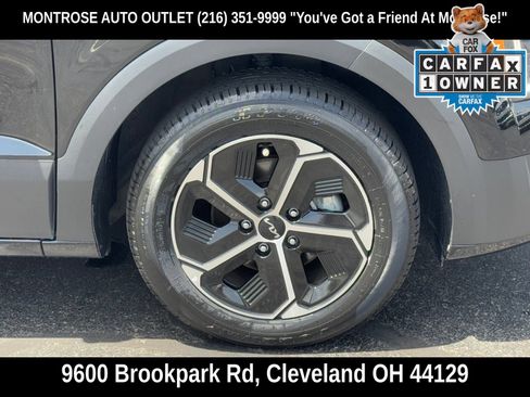 Used 2023 Kia Niro EX FWD image 54