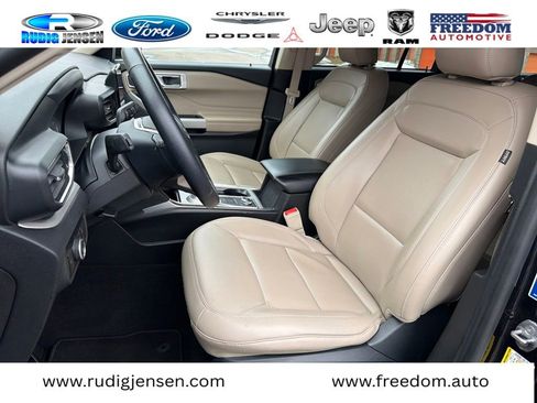 Used 2024 Ford Explorer XLT w/ Equipment Group 202A image 11