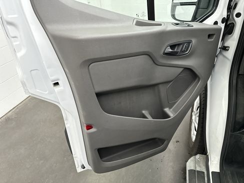 Used 2025 Ford Transit 250 Low Roof w/ Exterior Upgrade Package RWD image 17