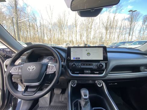 Certified 2026 Toyota Grand Highlander LE image 23