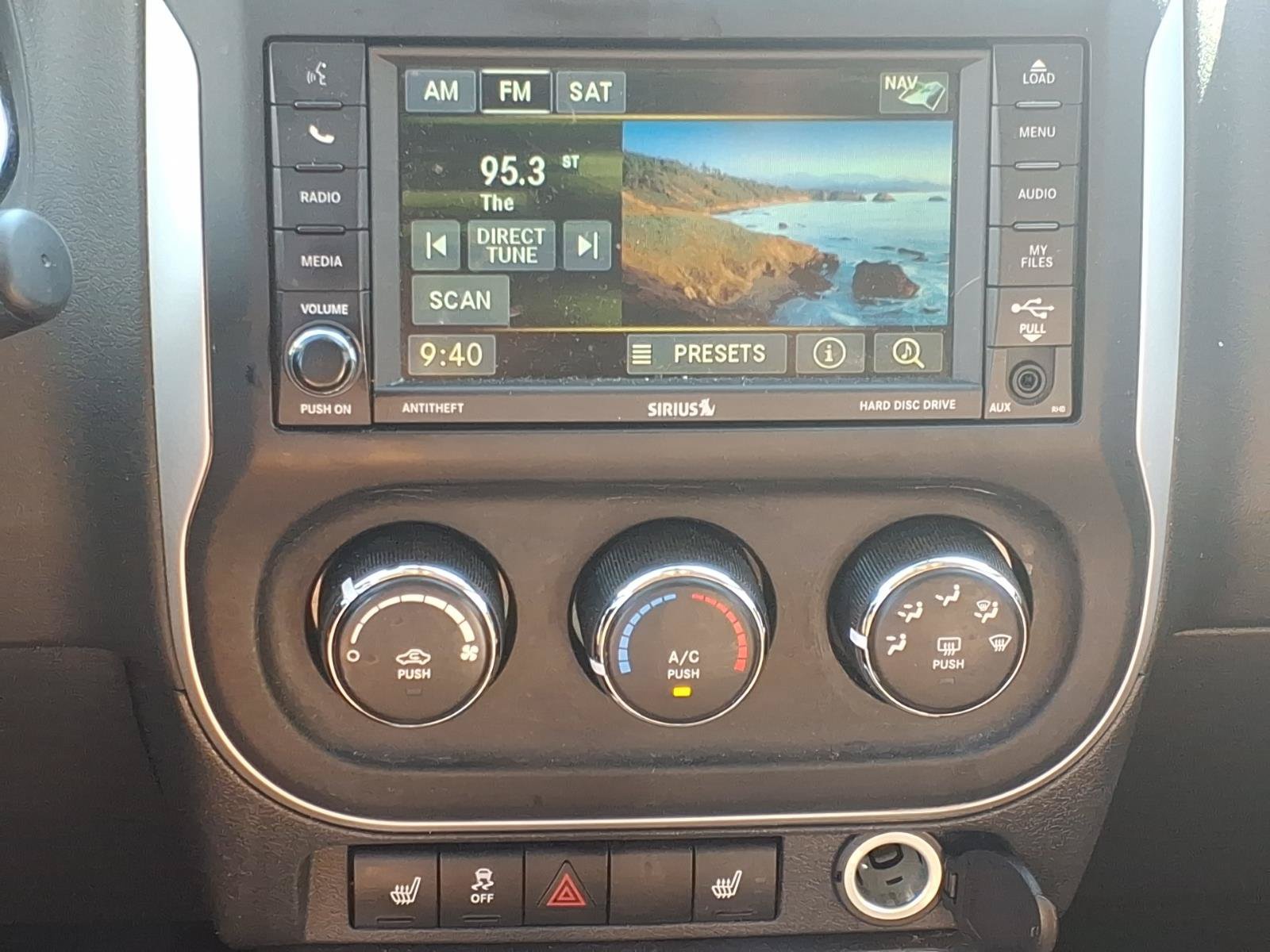 Used 2016 Jeep Compass High Altitude AWD/4WD image 6