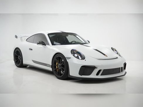 Used 2018 Porsche 911 GT3 image 8