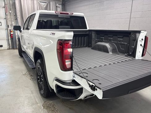 New 2026 GMC Sierra 1500 Elevation w/ Elevation Premium Package AWD/4WD image 28