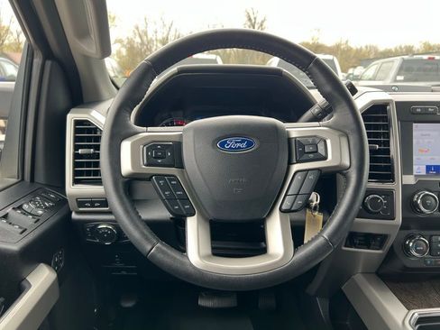 Used 2020 Ford F250 Lariat w/ Chrome Package image 39