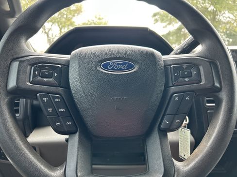 Used 2017 Ford F150 XL w/ Equipment Group 101A Mid image 24