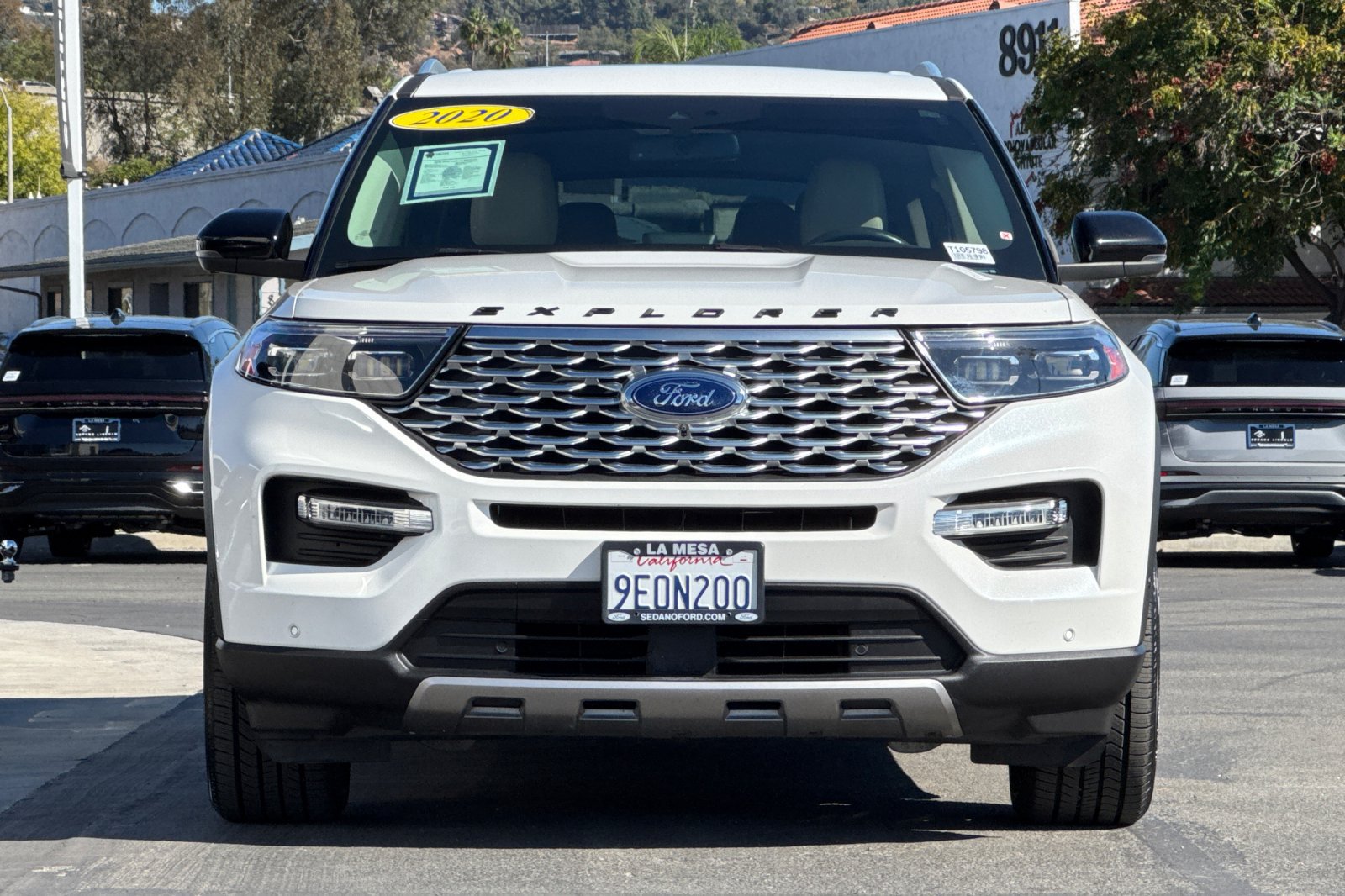 Certified 2020 Ford Explorer Platinum w/ Premium Technology Package AWD/4WD image 8