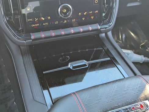 Used 2025 GMC Yukon AT4 Ultimate w/ LPO, Floor Liner Package image 24