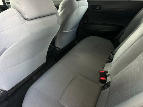 Used 2025 Toyota Corolla Cross AWD Hybrid w/ Moonroof Package image 11