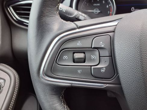 Used 2020 Buick Encore GX Essence FWD image 15