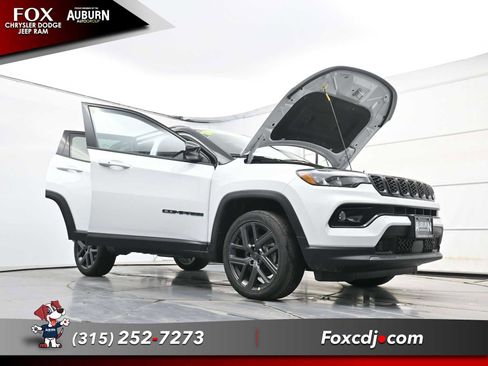 New 2026 Jeep Compass Limited image 32
