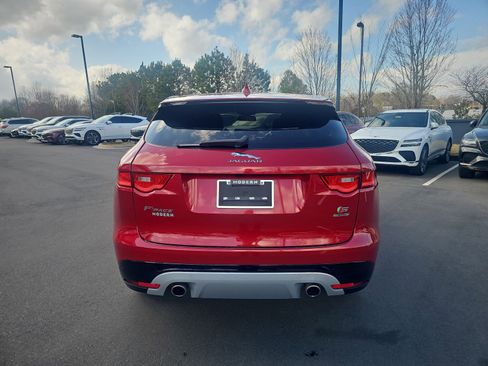 Used 2017 Jaguar F-PACE S image 8