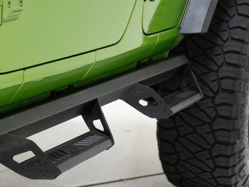 Used 2018 Jeep Wrangler Unlimited Sahara w/ Uconnect 4C Nav & Sound Group AWD/4WD image 20