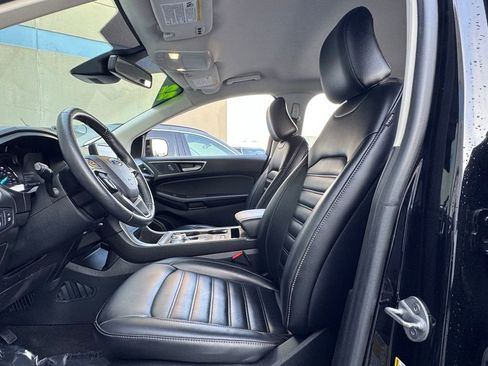 Used 2022 Ford Edge SEL w/ Convenience Package image 15