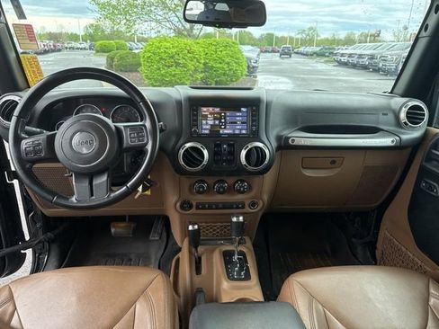 Used 2018 Jeep Wrangler Unlimited Rubicon w/ Dual Top Group image 24