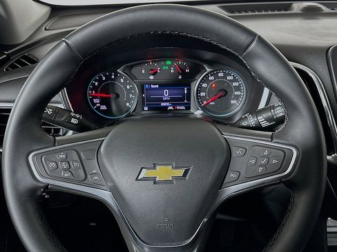 Used 2023 Chevrolet Equinox LT image 12