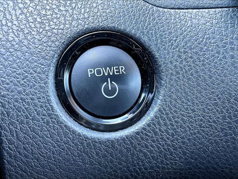 Used 2025 Toyota Camry SE FWD image 35