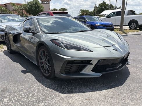 Used 2024 Chevrolet Corvette Stingray Premium Cpe w/ Body-Color Dual Roof Package RWD image 1