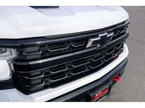 Used 2022 Chevrolet Silverado 1500 LT Trail Boss image 31