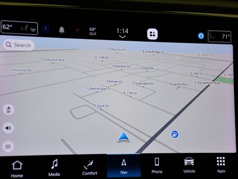 Used 2023 Chrysler Pacifica Limited FWD image 27