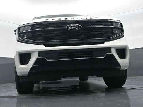 New 2025 Ford Expedition Max Platinum w/ Stealth Appearance Package image 41