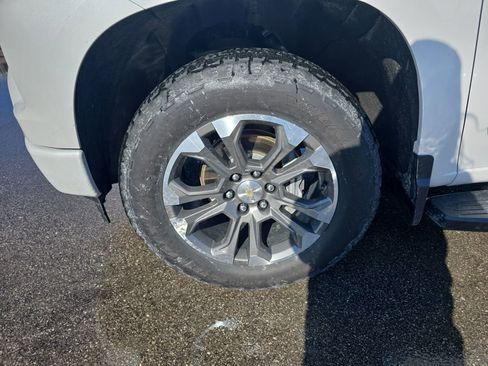 Certified 2024 Chevrolet Silverado 1500 High Country w/ Technology Package image 11