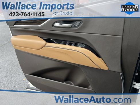 Used 2022 Cadillac Escalade ESV Premium Luxury w/ Performance Package image 21