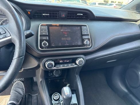 Used 2018 Nissan Kicks SR FWD image 8